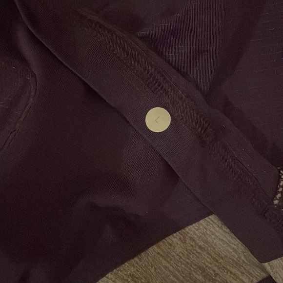 Lululemon t-shirt - Picture 4 of 4